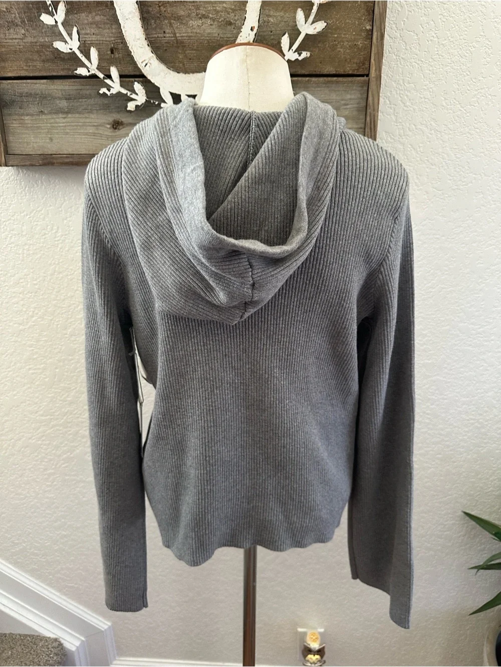 Good American Bell Sleeve hoodie gray designer size 4 XL NWT